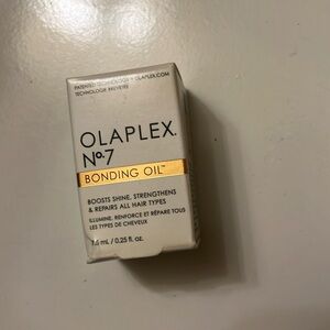 Olaplex No.7 bonding oil